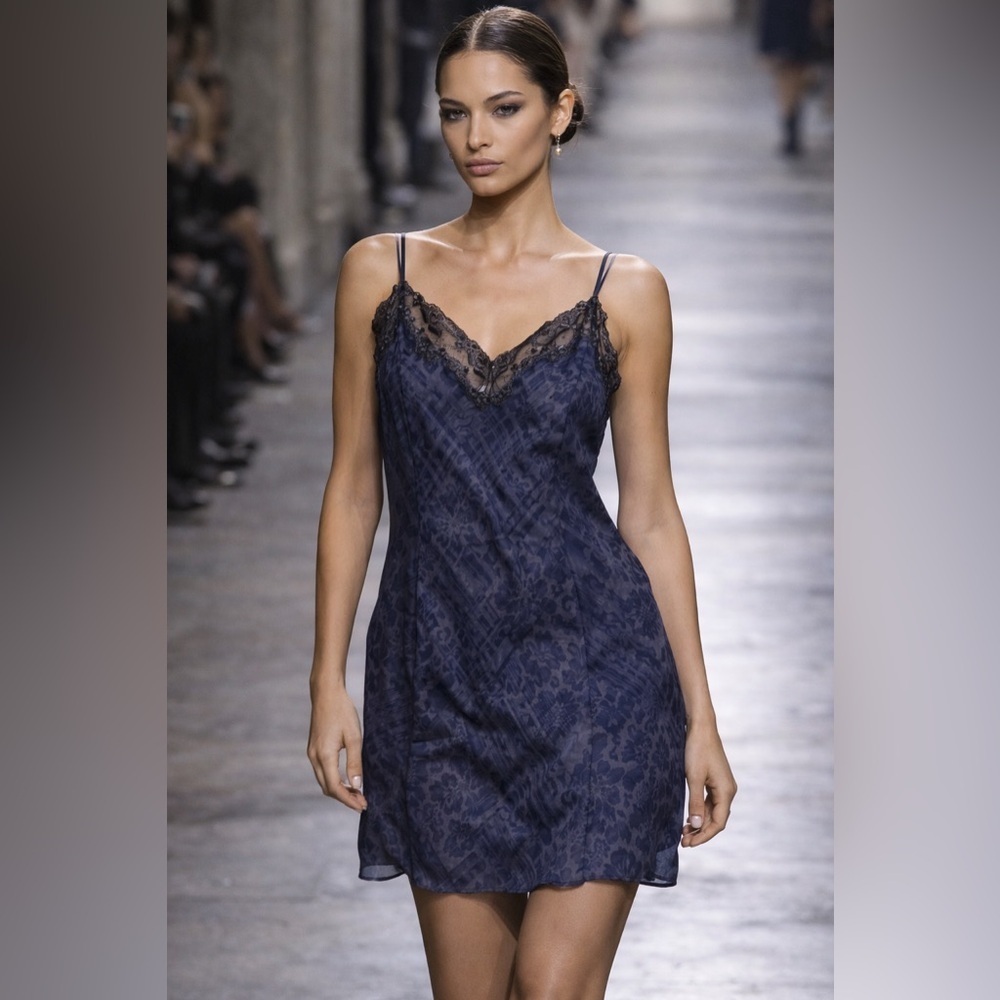 Y2K Victoria's Secret Vintage 2000 Navy Lace Chemise Euro Chic Size L